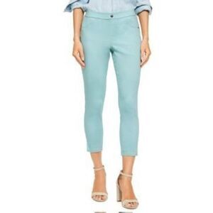 Hue Women's Classic Smooth Denim Capris Size L